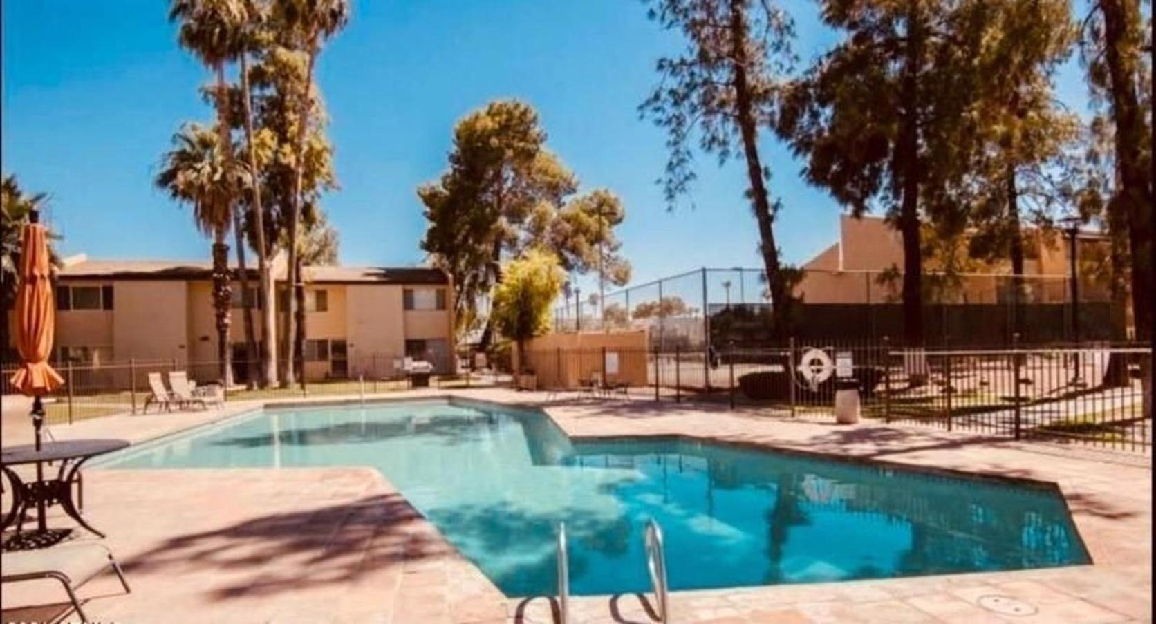 Rustic Old Town W Patio & Pool Holiday home Scottsdale